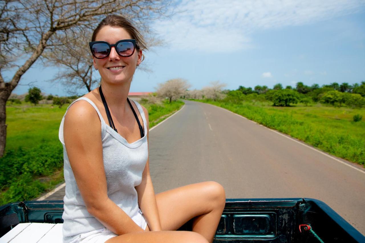 Tamba Kuruba Eco-Lodge Folonko Экстерьер фото